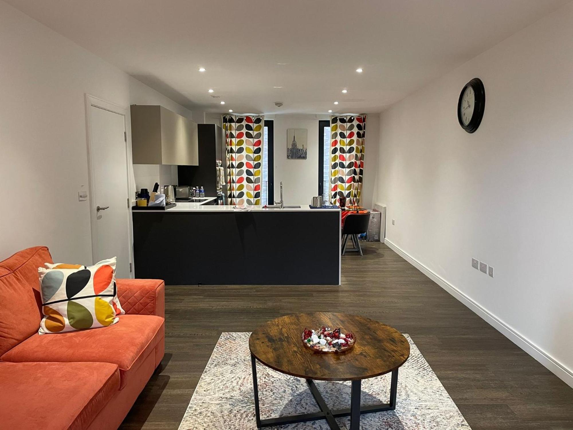 Modern En-Suite Room And Self Catering In Лондон Экстерьер фото